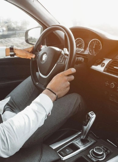 Explore Secaucus easily with Rentals on the Move flexible cars